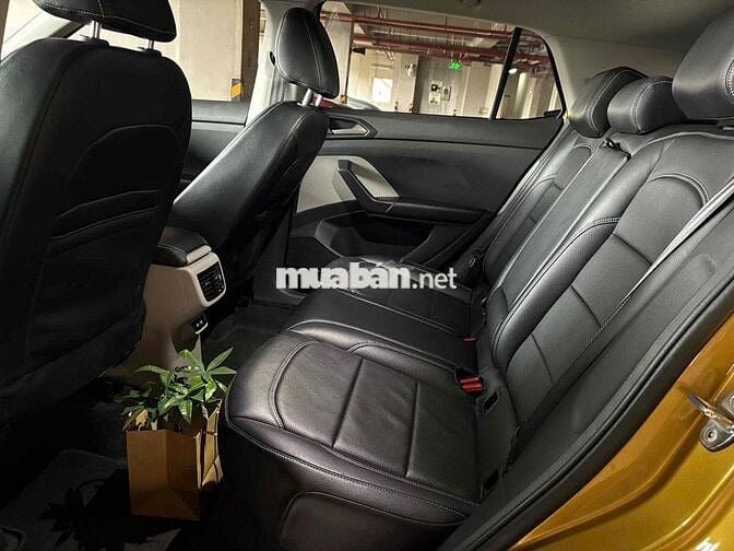 Lướt Volkswagen T-Cross 2022 1.0T  AT - 27000Km