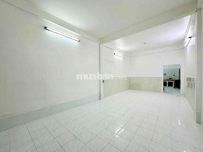 Cho thuê nhà nguyên căn 1trệt1lau trung tâm