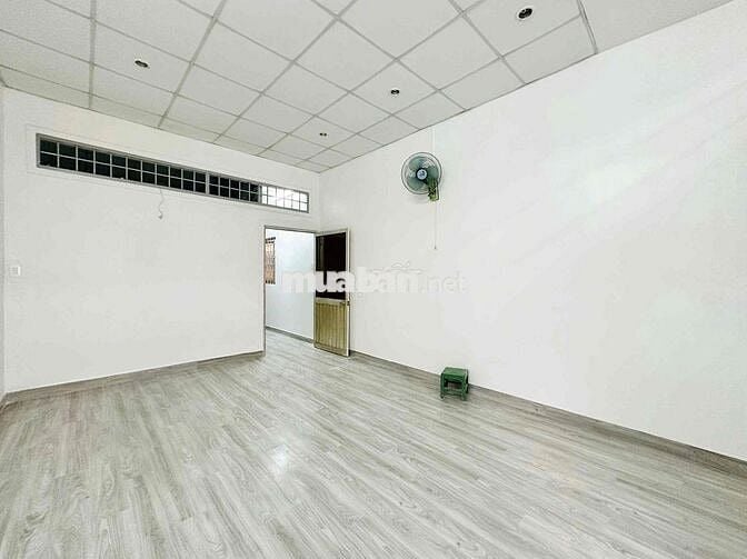 Cho thuê nhà nguyên căn 1trệt1lau trung tâm