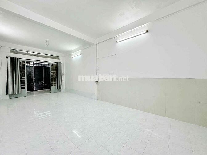 Cho thuê nhà nguyên căn 1trệt1lau trung tâm