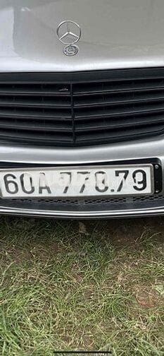 cần bán xe mer e240 sx 201 còn zin chạy rất ngon