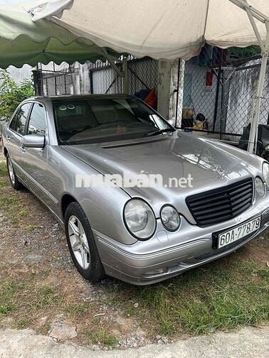 cần bán xe mer e240 sx 201 còn zin chạy rất ngon