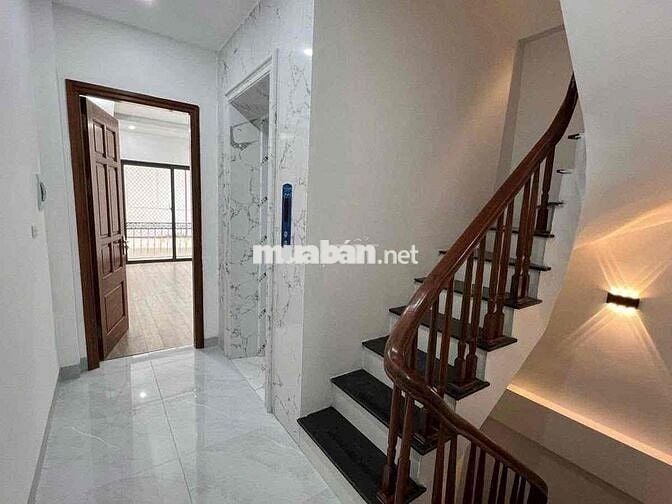 Bán nhà Thanh Xuân, hơn 9tỷ ngõ ô tô, 5 tầng thang máy