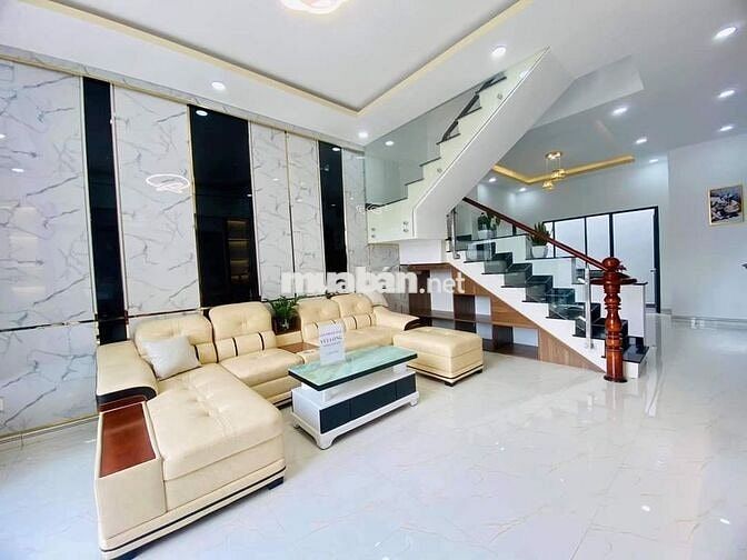 Chủ gửi bán gấp ngôi nhà 90m2 giá 3 tỷ 4 ngay Trung Chánh SHR
