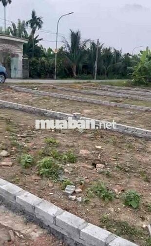 CÁCH CỔNG PHỤ KHU CÔNG NGHIỆP CHỈ VÀI BƯỚC CHÂN MÀ GIÁ CHỈ CÓ HƠN 700t