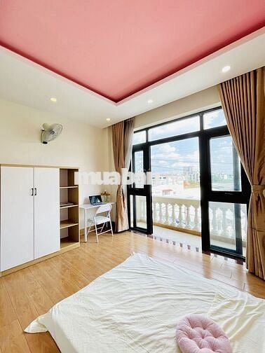 CHDV BAN CÔNG FULL NỘI THẤT SIÊU RỘNG