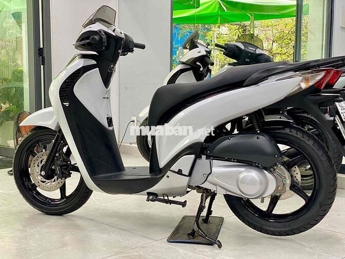 SH150i nhập Ý sm106 dk 2011 CHÍNH CHỦ BAO RA TÊN