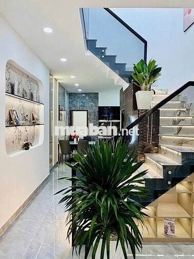 NHÀ PHỐ BCONS GẦN METRO, NGAY LÀNG ĐẠI HỌC, SẴN SỔ SANG TÊN Ở NGAY