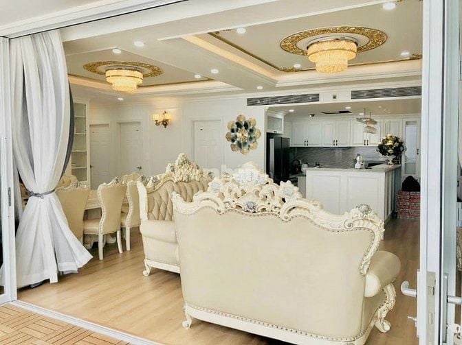 Bán căn Penthouse Botanic Towers, Phú Nhuận, 200m2, 4PN,  11.7 tỷ. SH