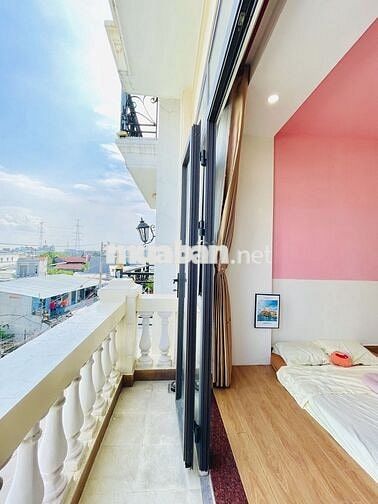 CHDV BAN CÔNG FULL NỘI THẤT SIÊU RỘNG