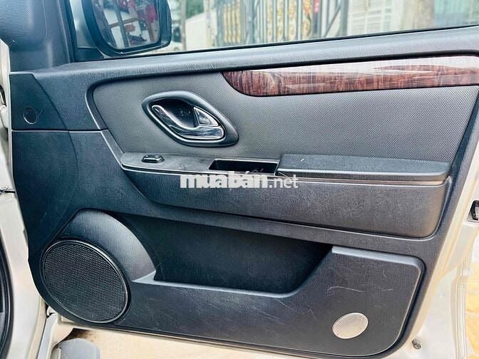 Ford Escape 2009. Tự Động 2 Cầu. Máy 2.3L