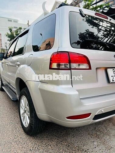 Ford Escape 2009. Tự Động 2 Cầu. Máy 2.3L