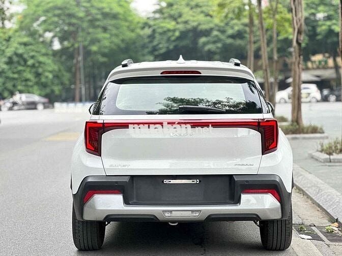 Kia Sonet 2022 Premium 1.5 AT - 7000 km