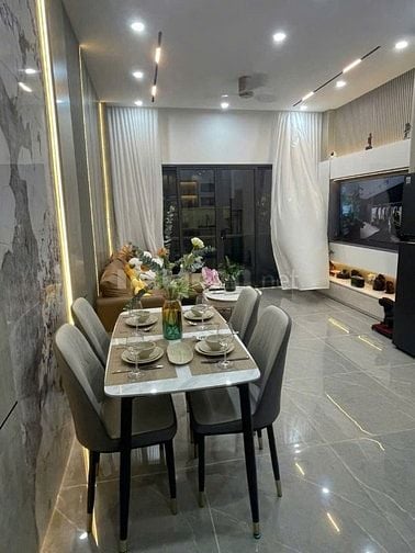SIÊU PHẨM NGUYỄN VĂN CỪ, 50M2, 7 TẦNG THANG MÁY, OTO KINH DOANH GIÁ CỰ
