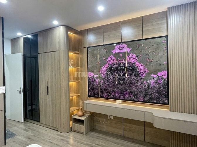SIÊU PHẨM NGUYỄN VĂN CỪ, 50M2, 7 TẦNG THANG MÁY, OTO KINH DOANH GIÁ CỰ