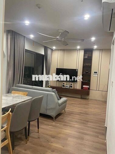 bán căn loại 2 ngủ +1 góc tại I1 Vinhomes Smart City