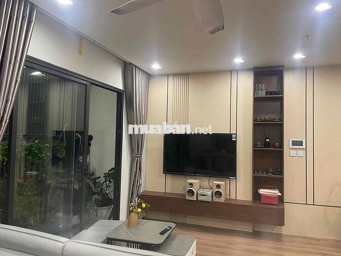 bán căn loại 2 ngủ +1 góc tại I1 Vinhomes Smart City