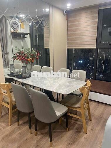 bán căn loại 2 ngủ +1 góc tại I1 Vinhomes Smart City