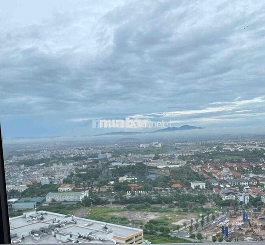 bán căn loại 2 ngủ +1 góc tại I1 Vinhomes Smart City