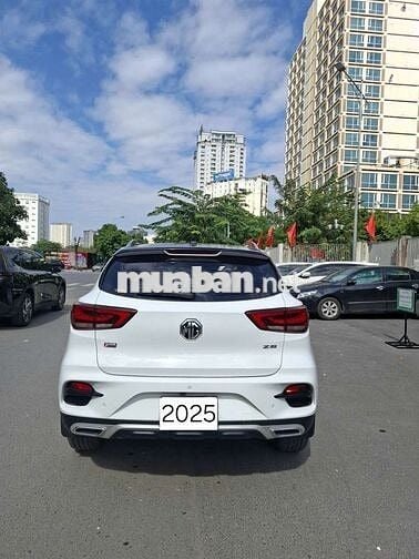 MGZS 1.5 2025 màu trắng