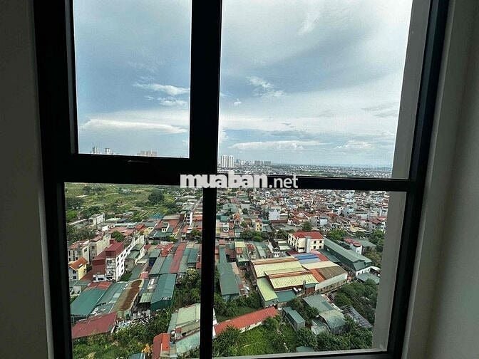 Người quen mình gửi bán căn 2PN+ nội thất mới chưa sử dụng, sẵn sổ