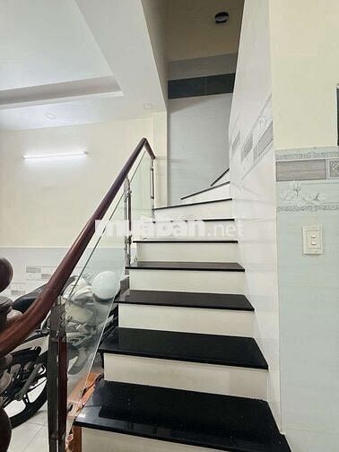 LÂM VĂN BỀN – DT RỘNG 52M² 2 TẦNG – CHỈ HƠN 3T XÍU – HÀNG HIẾM QUẬN 7