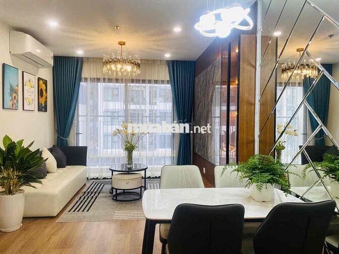 Mình cần bán hộ chị gái căn 2PN Toà I2 full nội thất cao cấp, sẵn sổ