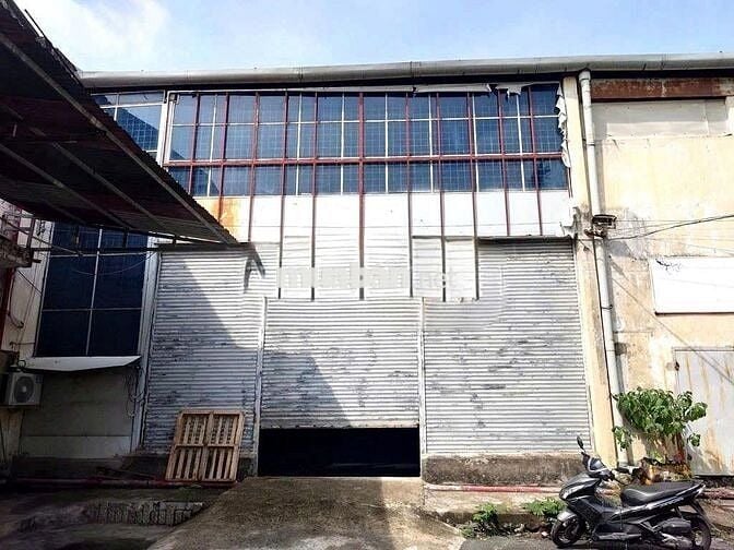 Cho Thuê Kho / Xưởng Đường Nguyễn Nghiêm, Tân Phú (16x32m - Sân Rộng)