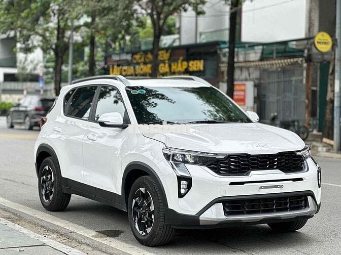 Kia Sonet 2022 Premium 1.5 AT - 7000 km