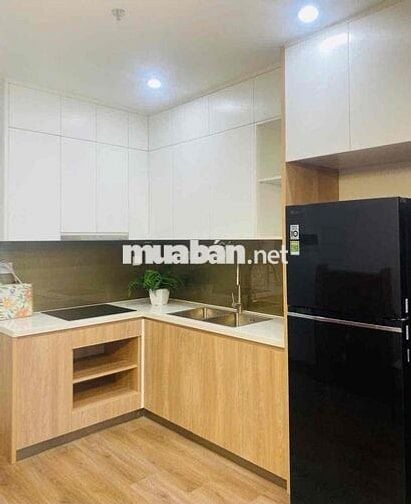 Mình cần bán hộ chị gái căn 2PN Toà I2 full nội thất cao cấp, sẵn sổ