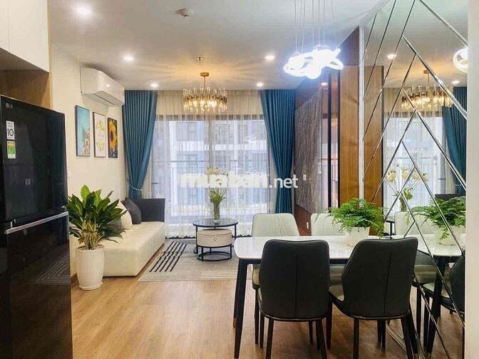 Mình cần bán hộ chị gái căn 2PN Toà I2 full nội thất cao cấp, sẵn sổ