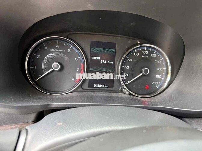 Cần gả em Mitsubishi Xpander Pre MY 2025 màu Bạc