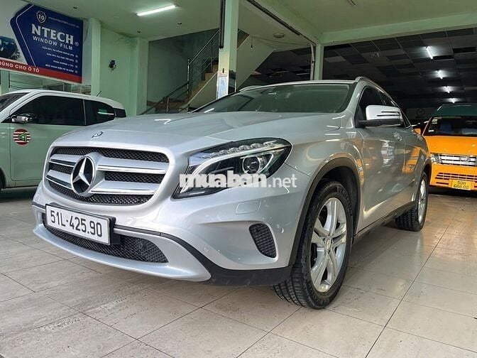 GLA 200 xe đẹp lăn bánh 2015