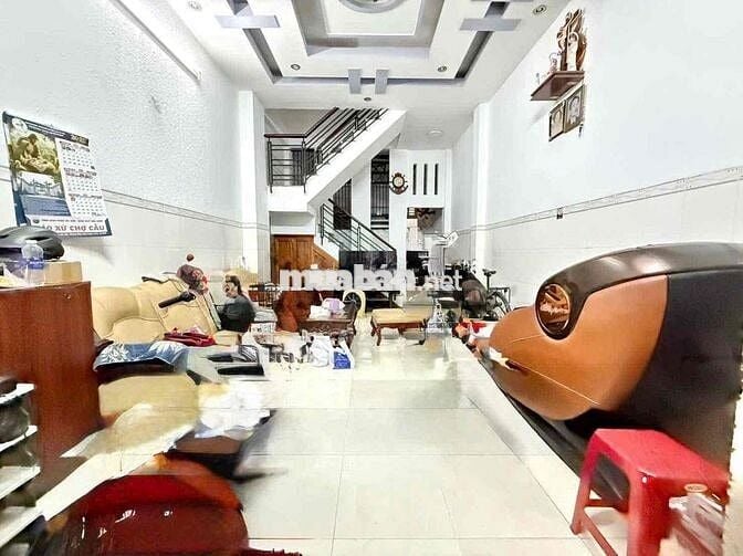 HÀNG HIẾM NGỢP BANK NHÀ 3 TẦNG ĐƯỜNG XE HƠI NGUYỄN VĂN QUÁ GIÁ TỐT