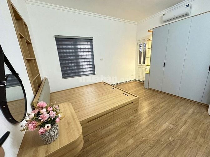 Tôn Đức Thắng, Đống Đa, 28m2, 3 tầng, 3 ngủ, full, 5.5 tỷ