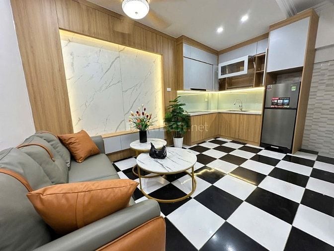 Tôn Đức Thắng, Đống Đa, 28m2, 3 tầng, 3 ngủ, full, 5.5 tỷ