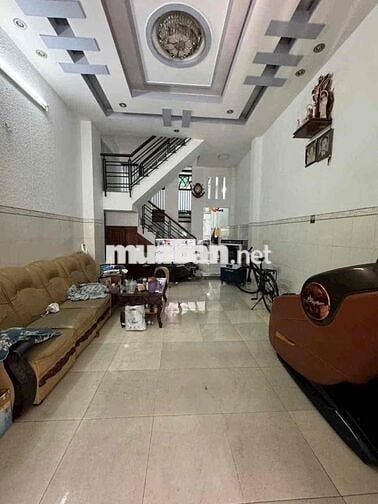 HÀNG HIẾM NGỢP BANK NHÀ 3 TẦNG ĐƯỜNG XE HƠI NGUYỄN VĂN QUÁ GIÁ TỐT