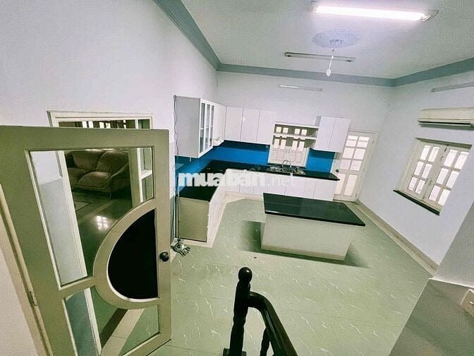 cho thuê biệt thự gái rẻ đường nội bô quận bình tân