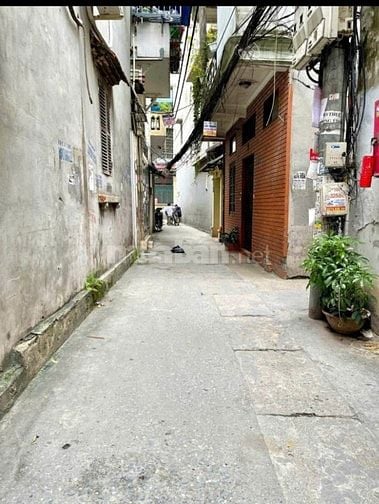 Tôn Đức Thắng, Đống Đa, 28m2, 3 tầng, 3 ngủ, full, 5.5 tỷ