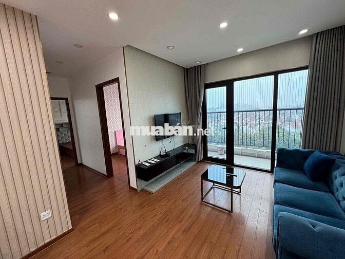 Bán căn chung cư KĐT việt hưng 80m  hướng đẹp nội thất ok  6.2 tỷ