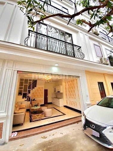 BÁN NHÀ BÁT KHỐI - ĐỐI DIỆN AEON - ÔTÔ ĐỖ CỬA  (38m2 – GIÁ 7 TỶ 9)