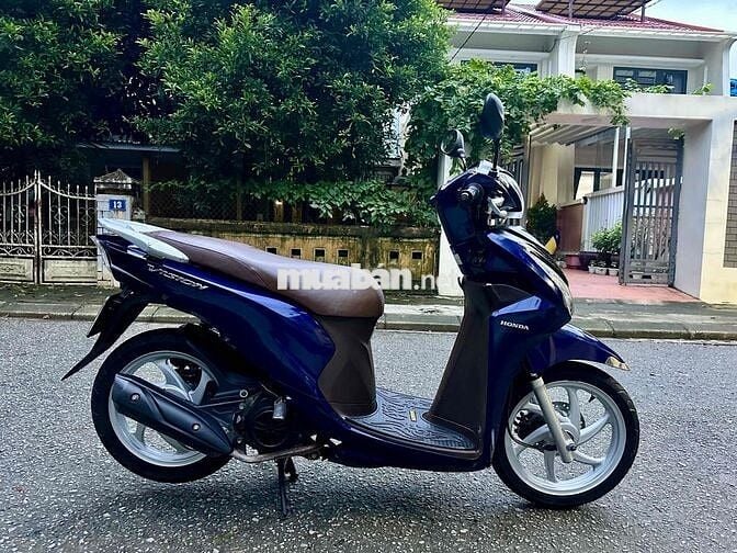 Vision 2016 xe đẹp máy êm ***