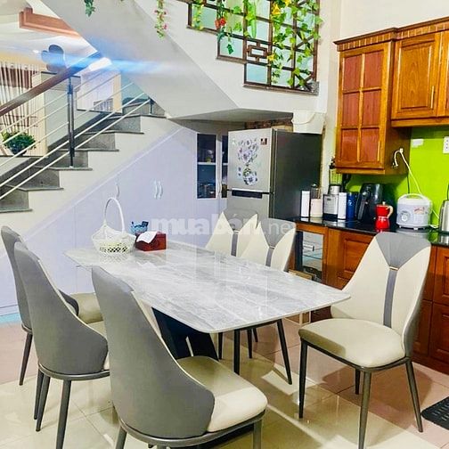 BÁN NHÀ 3 TẦNG 3 MÊ-TRUNG TÂM TP ĐÀ NẴNG-110M² NGANG 5M-GIÁ 7,X TỶ