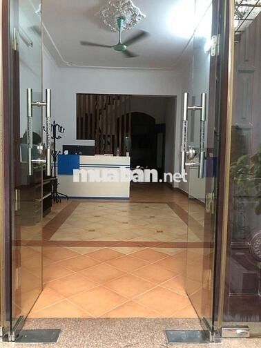 Nhà ngõ 123 phố Trung Kính, Dt 95m2 x 4 tầng, ô tô đậu cửa