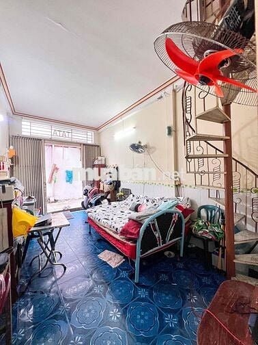 NHÀ TRỆT LẦU GIÁ HẠT DẺ NGAY TRUNG TÂM GẦN CÔNG VIÊN LƯU HỮU PHƯỚC - H