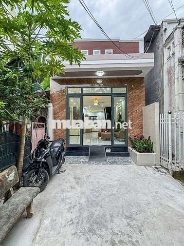 NHÀ 3 PHÒNG NGỦ - HẺM 151 HOÀNG VĂN THỤ