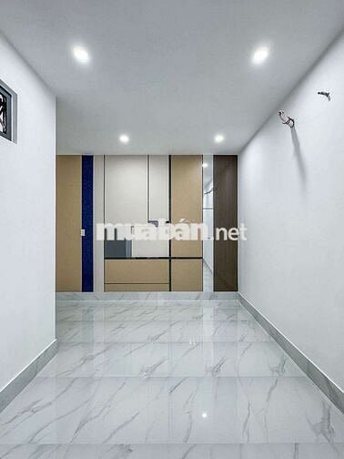 NHÀ 3 PHÒNG NGỦ - HẺM 151 HOÀNG VĂN THỤ