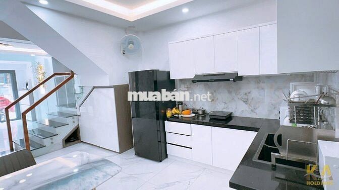 Bán Nhà Mới Xây Mặt Tiền Lương Văn Can P.2 : 8T5 TL