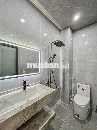 Gia đình cần bán nhà ngay Đối diện chợ Tân Bình, ngay ngã tư Tân Triều