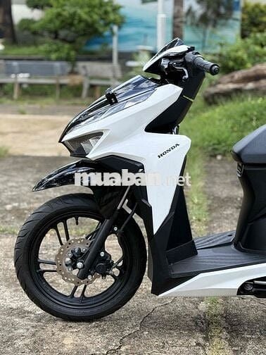 Honda Vario 150 Trắng đen